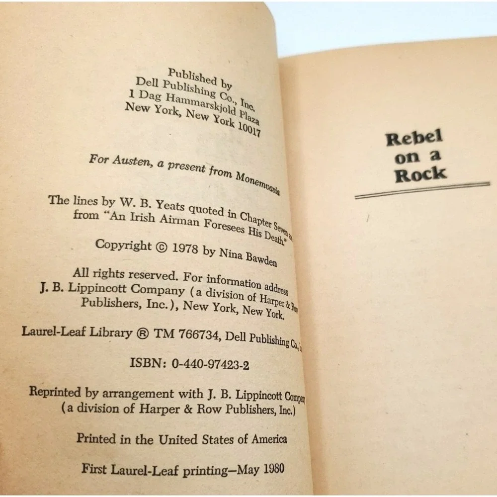 REBEL ON A ROCK by Nina Bawden PB 1978 rare Vintage Paperback Youth reader‎